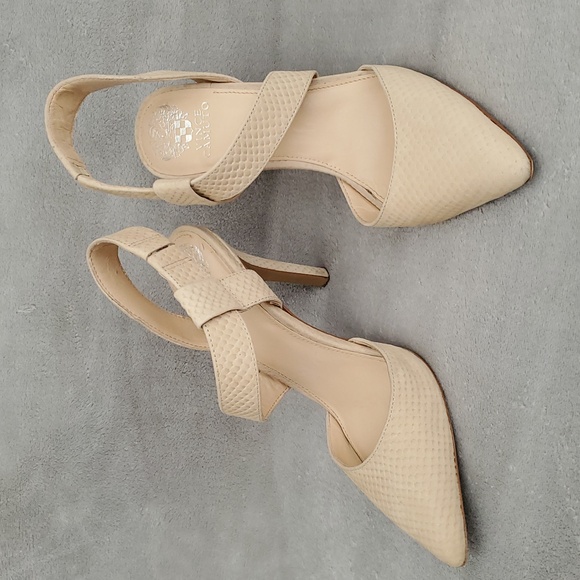 VINCE CAMUTO Calin Leather Cream Textured Stiletto Heels SIZE: 8½"M - Picture 16 of 16